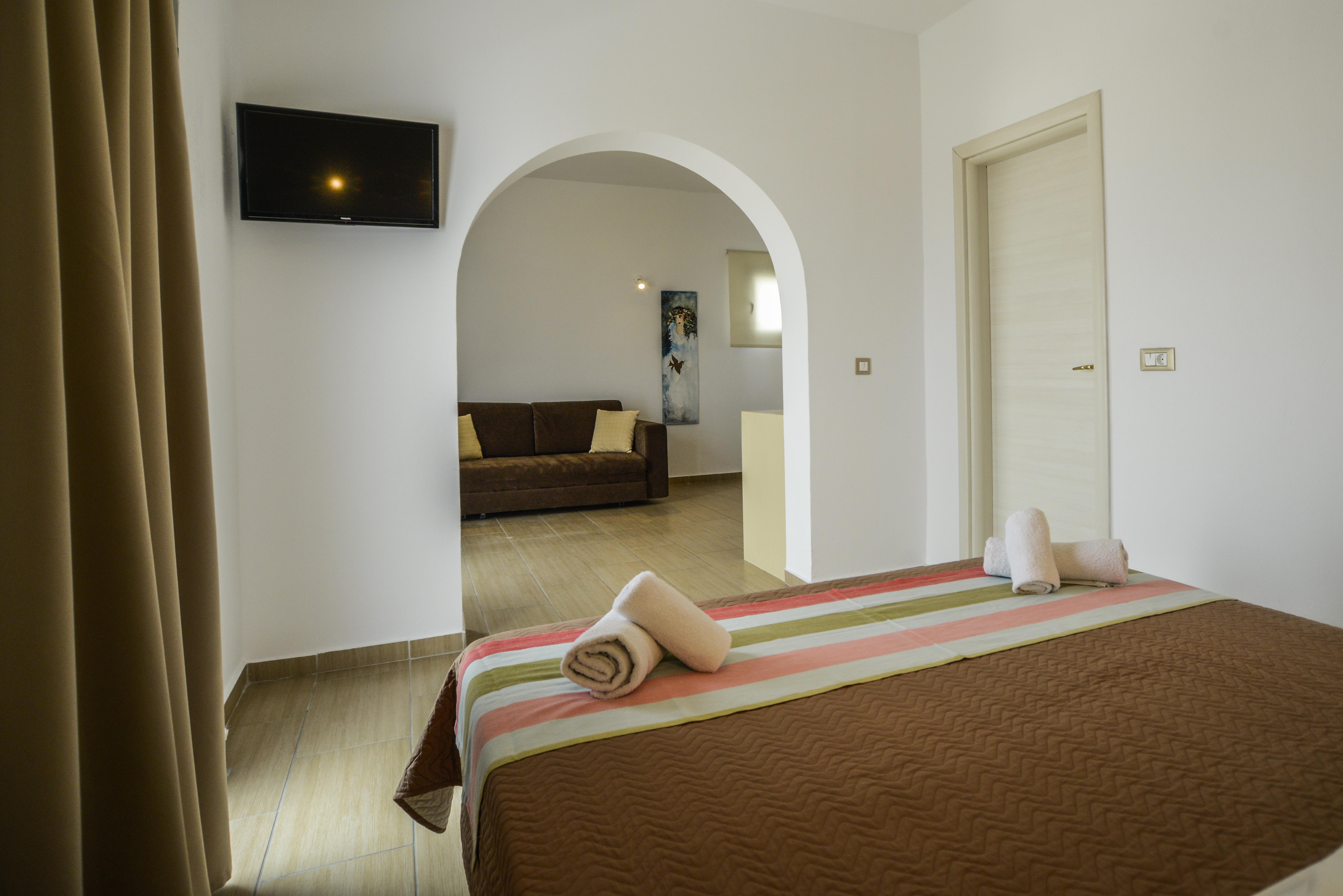 Omiros Hotel Мессария Экстерьер фото